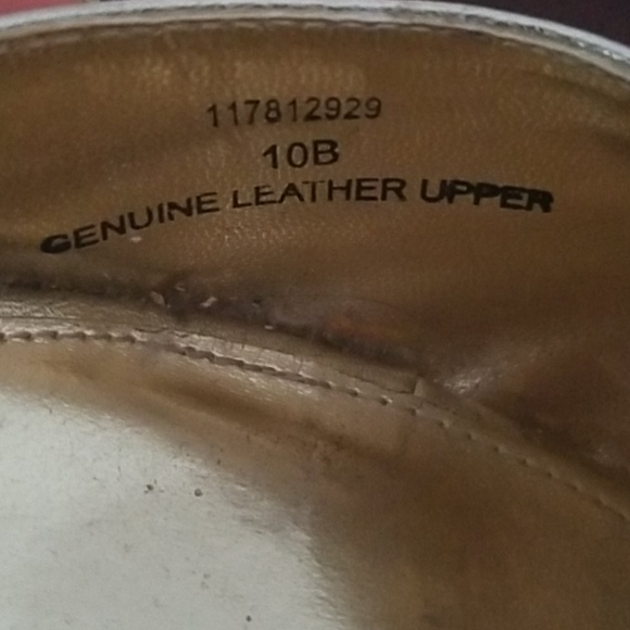 Gold leather heels - Picture 6 of 6